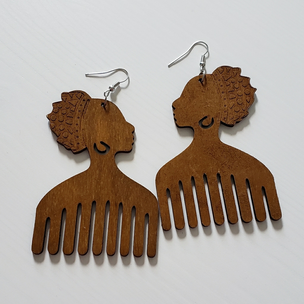 Natural Afro Woman Wooden Earrings!